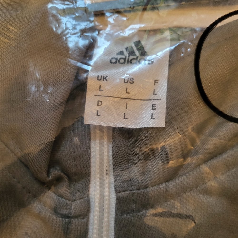 Adidas Trio23 Track Suit L - Picture 6 of 7
